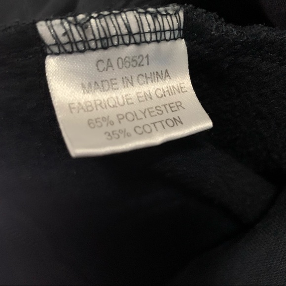 TeePee  Spell Out Vancouver Hoodie Size Medium - Picture 10 of 10